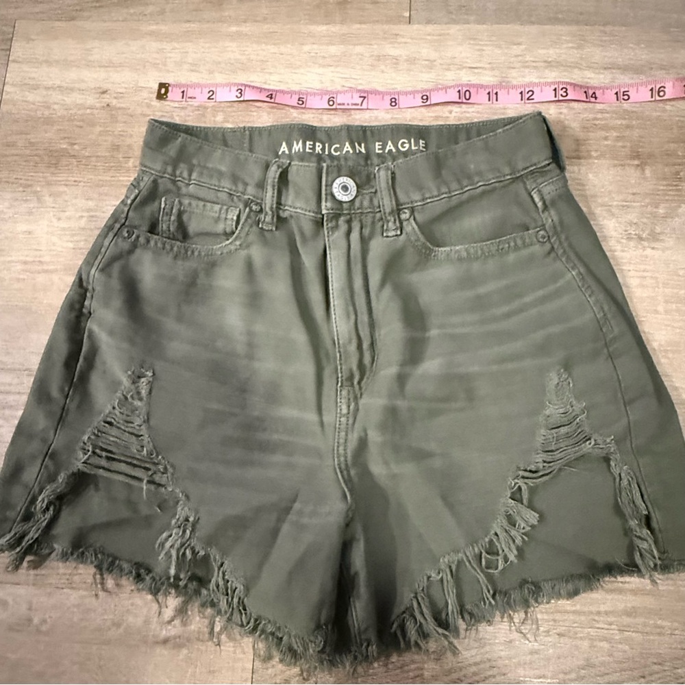 American Eagle Shorts Highest Rise Mom Short 0 Olive Distressed